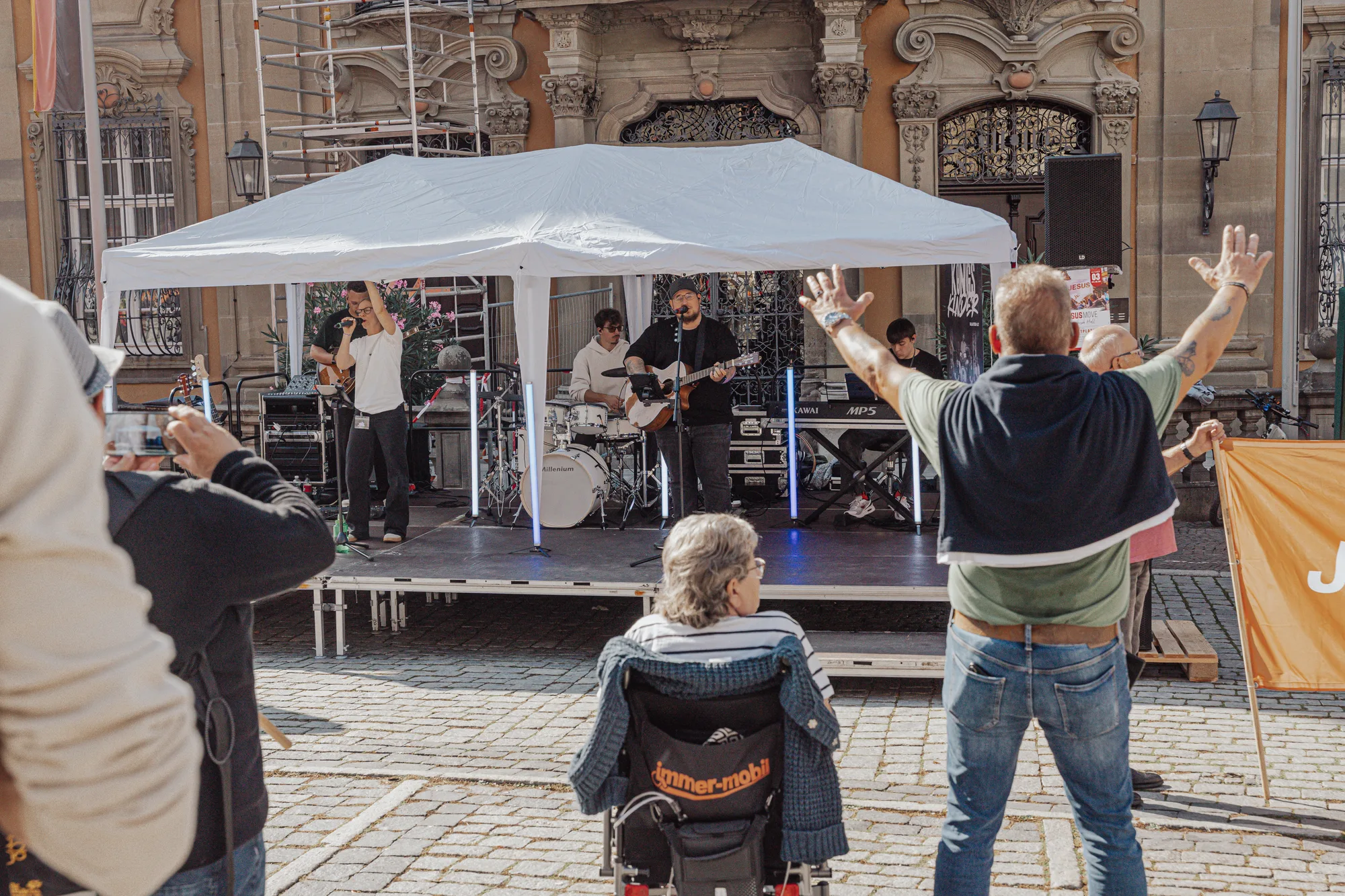 Königskinder auf der Bühne beim Jesus Move auf dem Marktplatz in Schwäbisch Hall, Foto 5